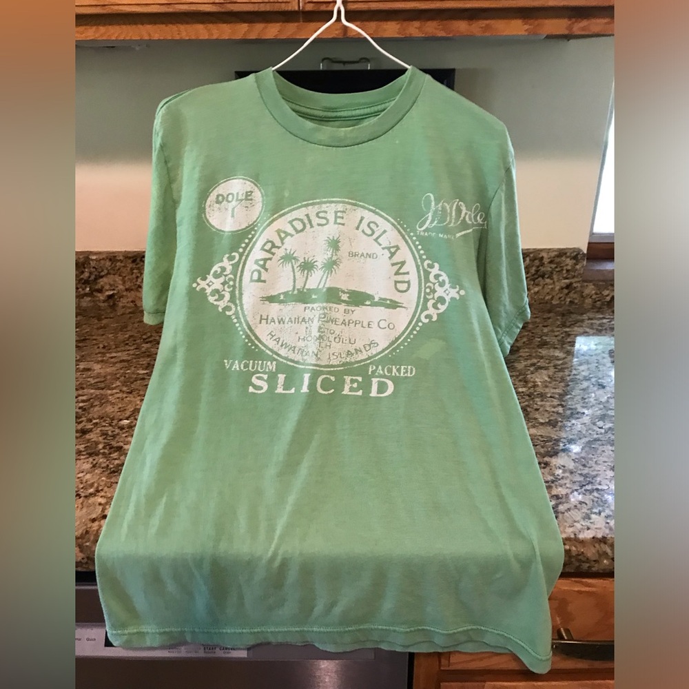 Dole Paradise Island Pinapple Company tshirt